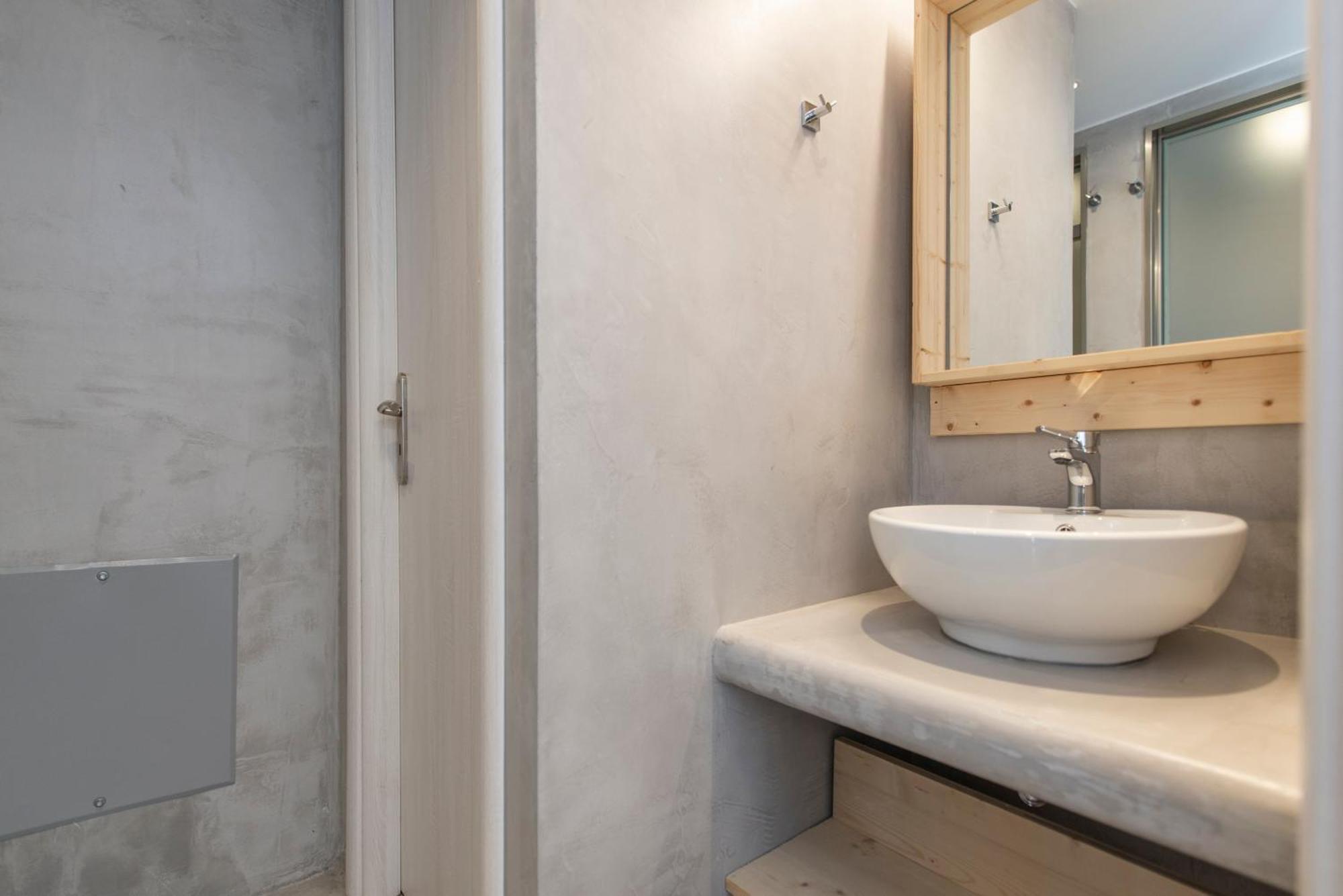 Bedspot Hostel Фіра Екстер'єр фото