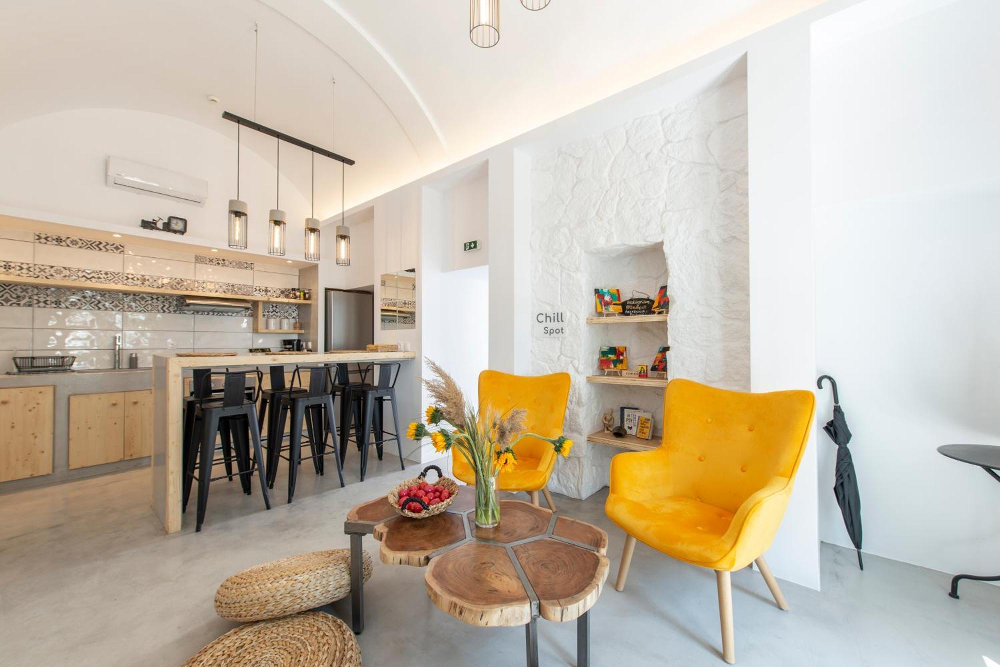 Bedspot Hostel Фіра Екстер'єр фото
